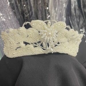 Vintage Elegant Pearl Beaded Tiara